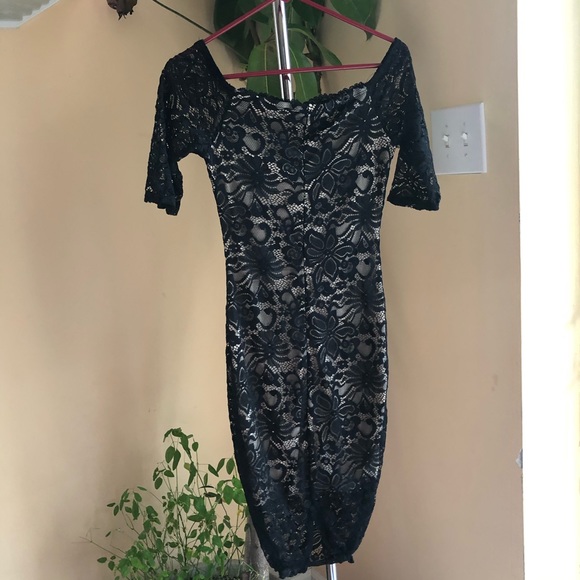 Black and Gold lace Dress NWT - Picture 2 of 2